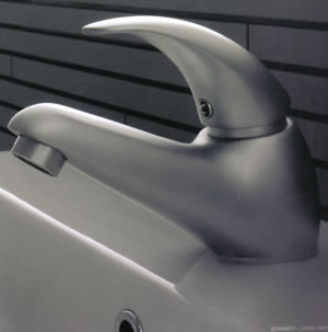 Armaturen, Duschbrausen, Waschbecken